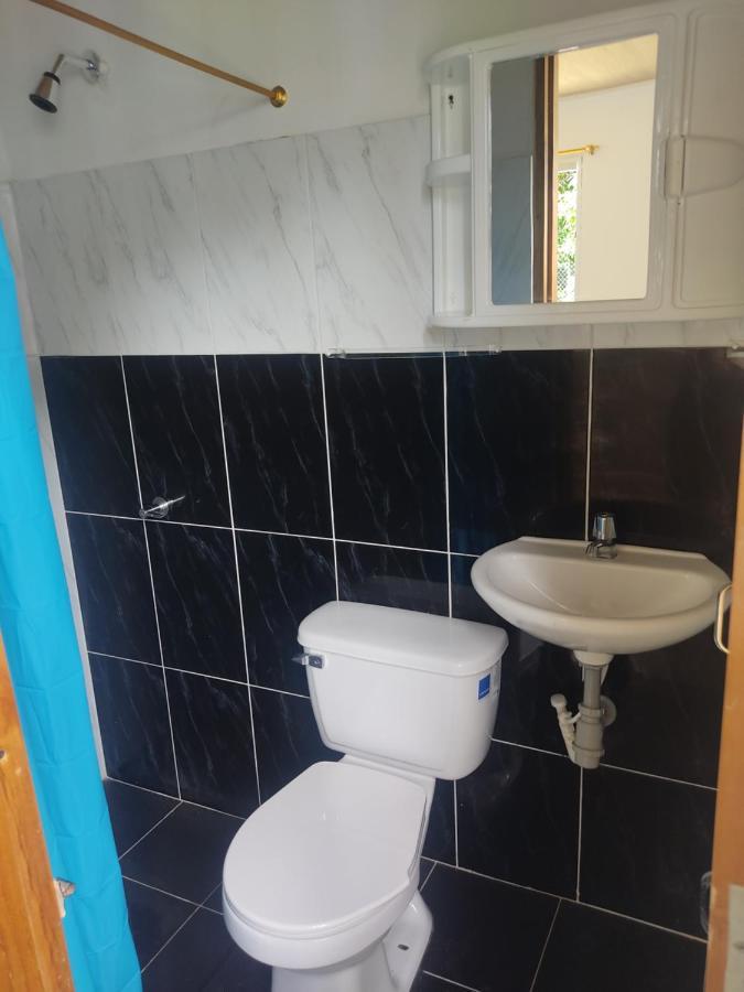 Puerta Azul Capurgana Hotell Exteriör bild