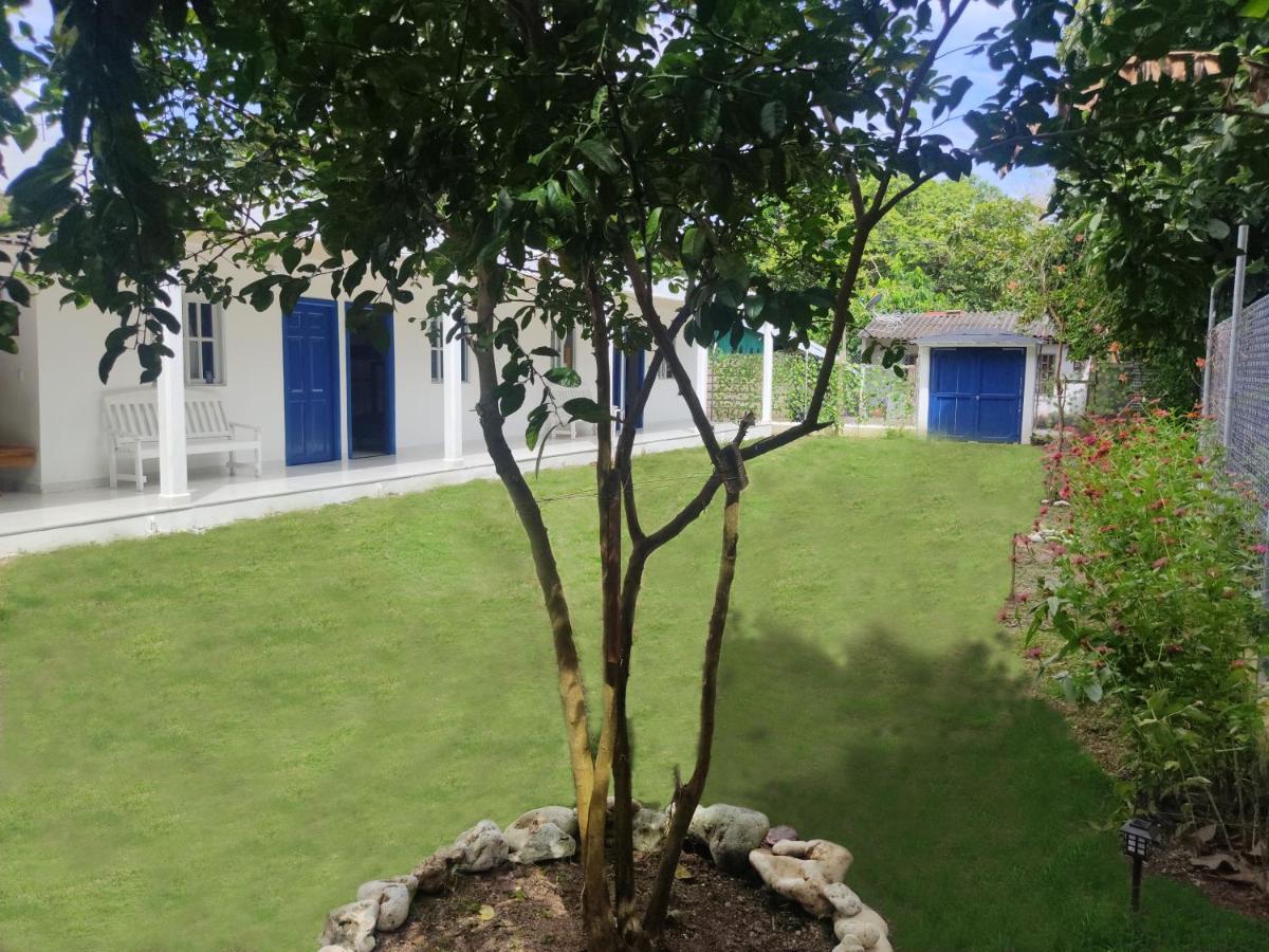 Puerta Azul Capurgana Hotell Exteriör bild